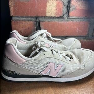 New Balance 515 Womens Sneakers US 5.5 (see condition)
